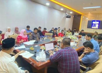 Tamsil Linrung Saksikan Bedah Buku “Dramaturgi dan Oligarki” di Kantor DPD RI Sulsel