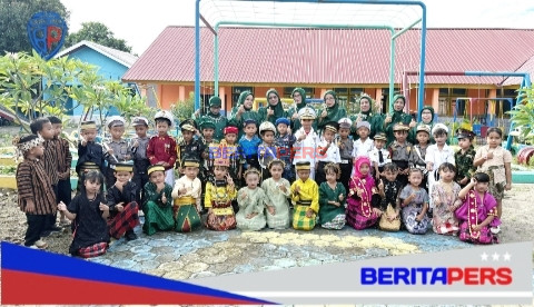 Semarak Hardiknas, TK Negeri Pembina Lanrisang Tampilkan Keberagaman Profesi dan Budaya Sejak Dini