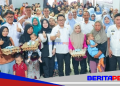 Wabup Gowa Turun Langsung Salurkan 200 Paket Gizi di Pallangga