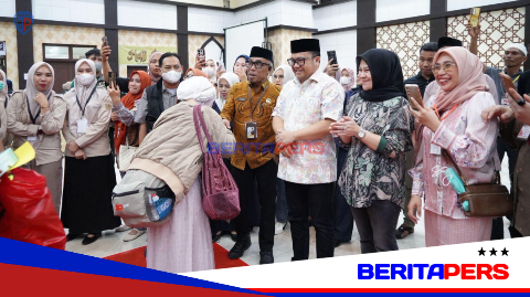 Sambut Kepulangan 385 Jemaah Haji Kloter 7, Wabup Gowa Harap Jadi Teladan Kebaikan di Tengah Masyarakat