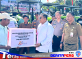 ​Dongkrak Produktivitas Lahan, Bupati Takalar Daeng Manye Serahkan Bantuan Alsintan Kementan Ke Poktan Binaan Polri