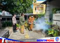 Upaya Cegah Penyakit, Brimob Sulsel dan Dinkes Parepare Gelar Fogging di Kawasan Asrama