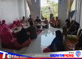 HUT Bhayangkara Ke-80, Kapolsek Somba Opu Salurkan Bantuan Air Bersih dan Sembako bagi Warga