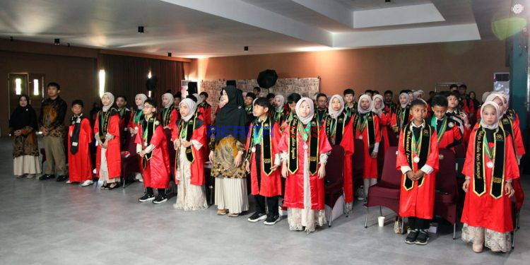SD Islam Athirah 2 Tamatkan 81 Siswa dengan Segudang Prestasi Nasional dan Internasional