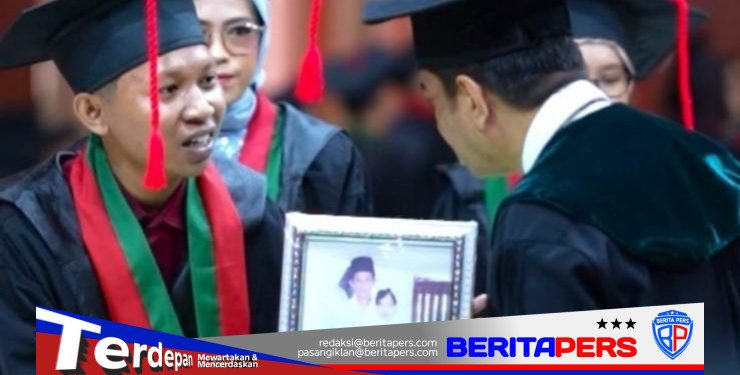 Dari Pesan Terakhir Sang Ibu hingga Menjadi Magister: Kisah Perjuangan Andi Syukur