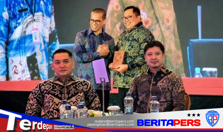 Fokus Tata Kelola Modern, Kadis Kominfo SP Dampingi Bupati Takalar Terima Penghargaan Cita Loka Fest 2026
