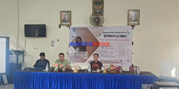 Guru Jangan Jadi Beban : Workshop Hypnoteaching SMAN 1 Sirenja “Bongkar” Otak Guru Demi Siswa Cerdas!