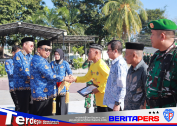 Upacara Hari Koperasi di Takalar, Bupati dan Wabup Serahkan Penghargaan Koperasi Berprestasi