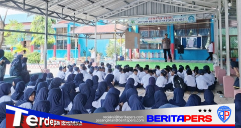 Kapolsubsektor Lanrisang Tanamkan Kesadaran Hukum dan Pencegahan NAPZA kepada Pelajar Melalui Kegiatan MPLS