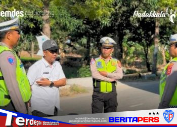 Kasat Lantas Polres Pinrang Tinjau Kesiapan Desa Padakkalawa Hadapi Penilaian Kampung Tertib Lalu Lintas Mabes Polri