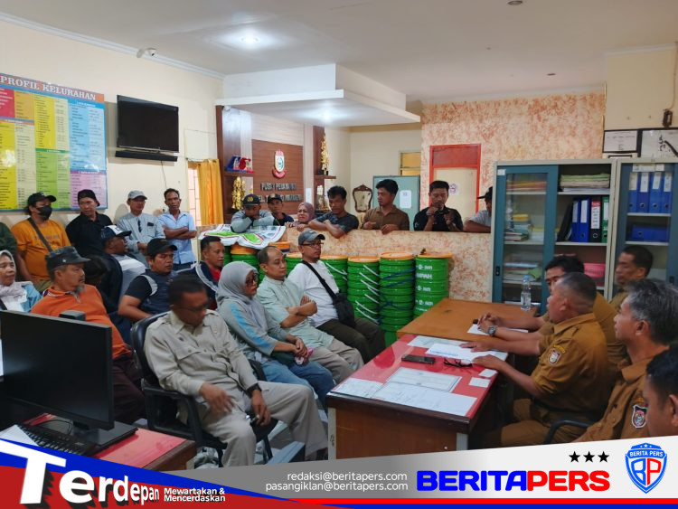 Adukan Nasib ke Kelurahan, Pedagang Kuliner Danau Tanjung Bunga Desak SP3 Ditangguhkan