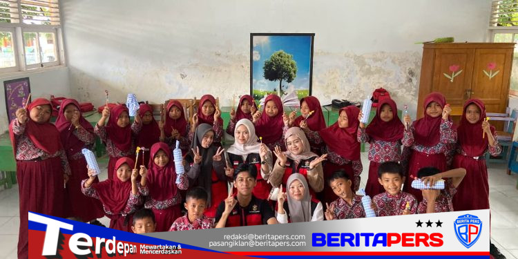 Mahasiswa KKN Unhas Berdayakan Siswa SD Melalui Edukasi Pengelompokan Sampah Dan Dampaknya