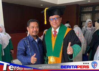 “NGOMEL: Kebiasaan Sepele Yang Merusak Kebahagiaan.”