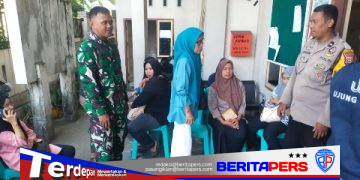 Polri Hadir untuk Masyarakat, Kapolsek Ujung Apresiasi Bhabinkamtibmas Dampingi Cek Kesehatan Lansia