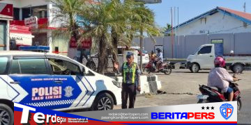 SAT Lantas Polres Parepare Laksanakan Pemantauan Arus Lalu Lintas Dan Antrian BBM