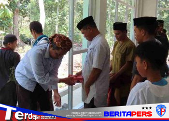 Jumat Berkah di Masjid As-Safar Jadi Momentum Berbagi Usai Salat Perdana
