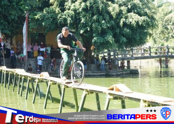 Semarak HUT RI Ke-81, Kodim 1409/Gowa Gelar Lomba Sepeda Lintas Kolam di Permandian Sileo