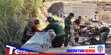 Bahu-Membahu Dekatkan Jarak, Cerita Gotong Royong TNI-Rakyat Bangun Jembatan Beton di Kabupaten Gowa