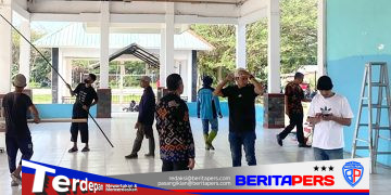 Sambut HUT ke-81 RI, Disporapar Luwu Utara Gerak Cepat Benahi Fasilitas Lapangan Tamsis Masamba