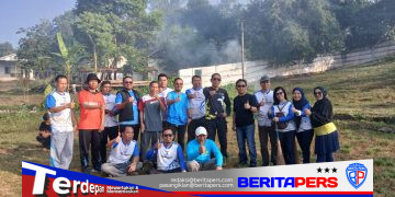 Jelang Renungan Suci HUT ke-81 RI, Perkimtanhub Sulbar Turut Berpartisipasi Bersihkan TMP Pati’di