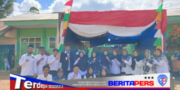 Semarak HUT RI ke-81 di Bolaromang: Upacara Khidmat dan Karnaval Profesi Meriahkan Hari Kemerdekaan