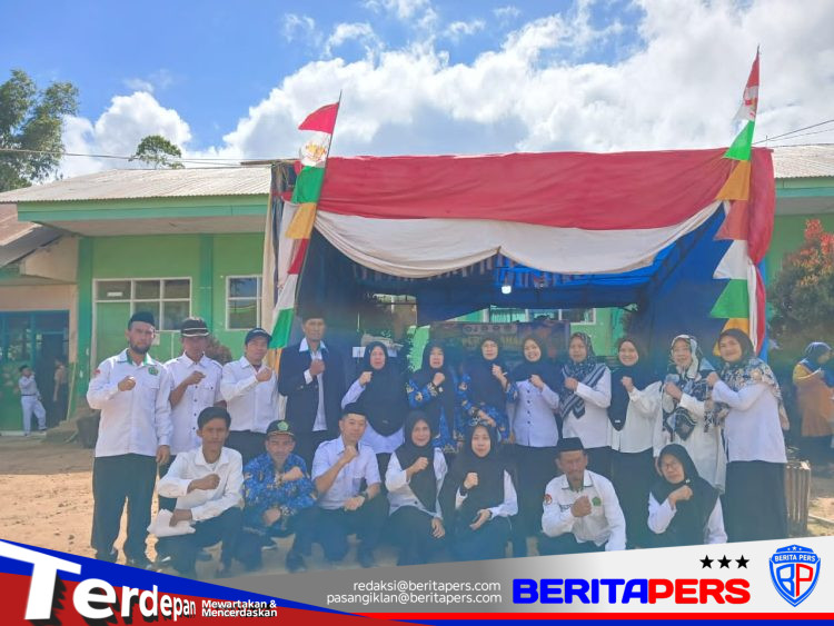 Semarak HUT RI ke-81 di Bolaromang: Upacara Khidmat dan Karnaval Profesi Meriahkan Hari Kemerdekaan