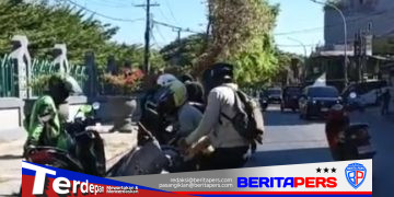 Jalan Sunu Licin, Tumpahan Oli Sebabkan Pengendara Kehilangan Kendali