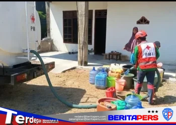 Respons Cepat Keluhan Warga, Bupati Daeng Manye Instruksikan PMI Takalar Salurkan 5.000 Liter Air Bersih Terdampak El Nino