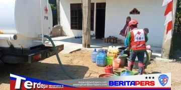 Respons Cepat Keluhan Warga, Bupati Daeng Manye Instruksikan PMI Takalar Salurkan 5.000 Liter Air Bersih Terdampak El Nino