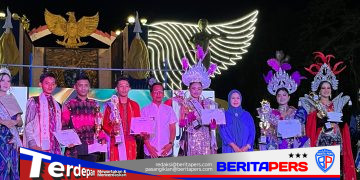 Mahasiswa STIMI YAPMI Makassar Raih Juara I Fashion Show Wastra Glamor 2026 di Sidrap