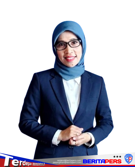 Adriana, S.Pd., M.Pd : Penulis Buku