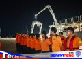 Kantor SAR Makassar Kerahkan KN SAR Kamajaya dan 35 Personel Bantu Operasi KMP Virgo Transport 8