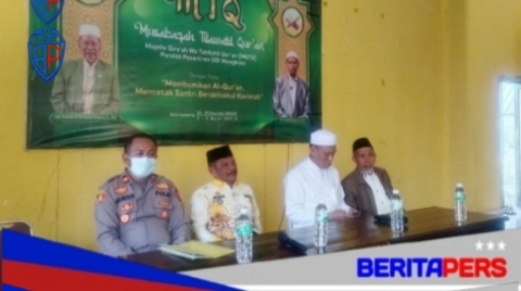 Kapolsek Soppeng Riaja Edukasi Santriwati DDI Mangkoso Antisipasi Bahaya Kebakaran