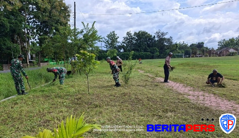 Aksi Kerja Bakti Koramil Gemolong, Sulap Lapangan Bola Dukuh Semi Jadi Asri dan Bersih
