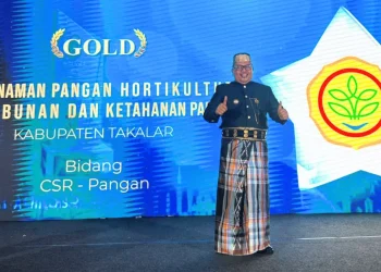 Sektor Pangan Diapresiasi Nasional, Bupati Takalar Daeng Manye Terima Penghargaan Gold InTechSEA 2026 dari Unhas