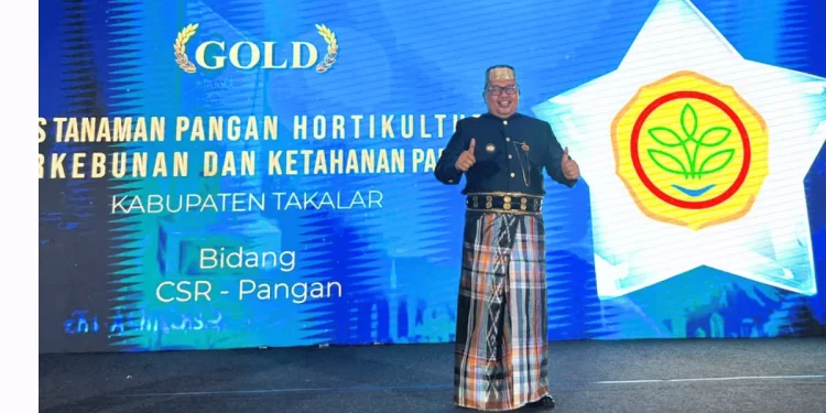 Sektor Pangan Diapresiasi Nasional, Bupati Takalar Daeng Manye Terima Penghargaan Gold InTechSEA 2026 dari Unhas