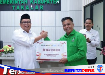 Bupati Takalar Daeng Manye Pimpin Penandatanganan NPHD dan Penyerahan Banpol Rp1,1 Miliar