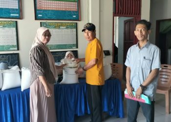 LIDIK PRO MAROS Lakukan Pengawasan Penyaluran Bantuan di Kelurahan Baju Bodoa, Pastikan Tepat Sasaran