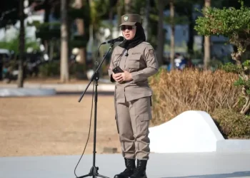 Pimpin Apel Gelar Pasukan, Bupati Gowa Sitti Husniah Talenrang Tegaskan Satpol PP Harus Garda Terdepan Penegak Perda