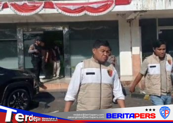 Polresta Gowa Geledah dan temukan Pembelian Rumah Mewah Senilai Rp.3 M Untuk Pria Berinisial MB di Kawasan Tanjung Bunga Makassar 