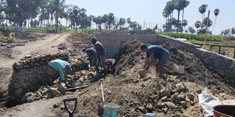 Antusiasme Tinggi, Warga Salajangki Sambut Positif Pengerjaan Lanjutan Jembatan Beton