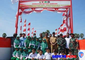 Warga Desa Pabundukang Gowa Sambut Syukur Peresmian Jembatan Beton Garuda