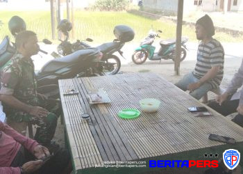 Sinergi Babinsa dan Bhabinkamtibmas Komsos Bersama Warga Bahas Kewaspadaan Musim Kemarau