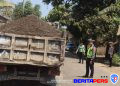 Truk Material Kembali Tak Tutup Terpal di Jalan Cadika, Kasat Lantas Bertindak