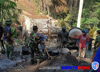 Kolaborasi Apik TNI dan Warga Gowa di Lokasi Sungai Ere Pucca’