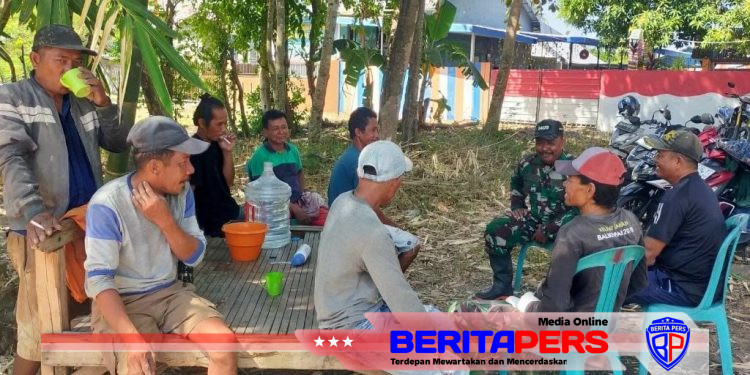 Cegah Kebakaran dan Jaga Keamanan Lingkungan, Pemdes dan Babinsa Kalebarembeng Gelar Komsos