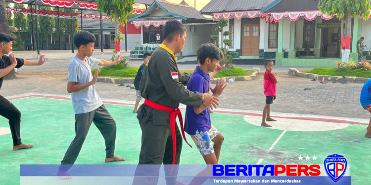 Wujud Nyata Pembinaan Teritorial, Kodim 1409/Gowa Latih Puluhan Anak Pencak Silat Militer