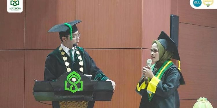 Aku Datang Sendiri, Tapi Tak Pernah Sendirian