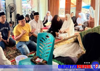 Implementasikan Polri Bersama Masyarakat, Kapolsek Ujung dan Jajaran Hadir di Rumah Duka, Berikan Pengawalan Pengantaran Jenazah