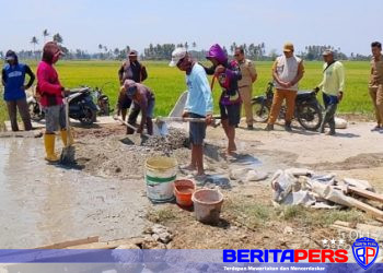 Swadaya Warga Dorong Pembangunan Jembatan Potong, Camat Lanrisang Turun Pantau